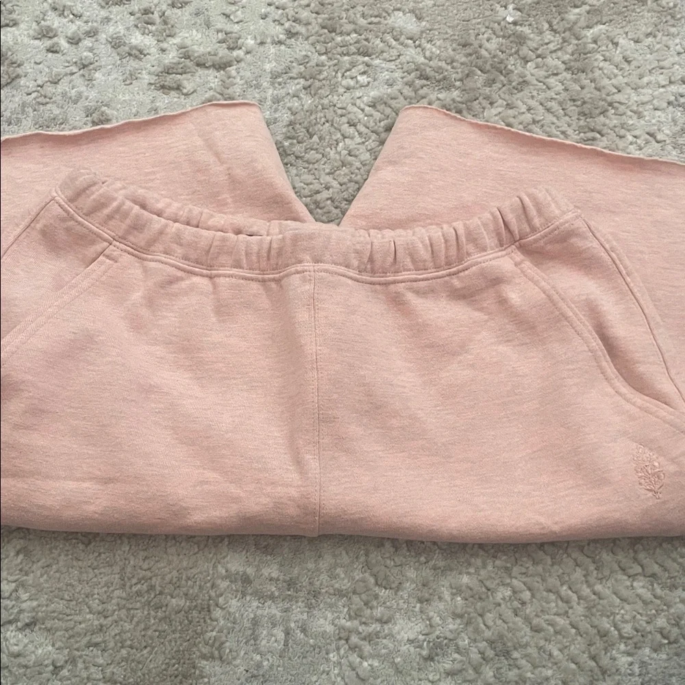 Free People Shorts - Picture 2 of 5